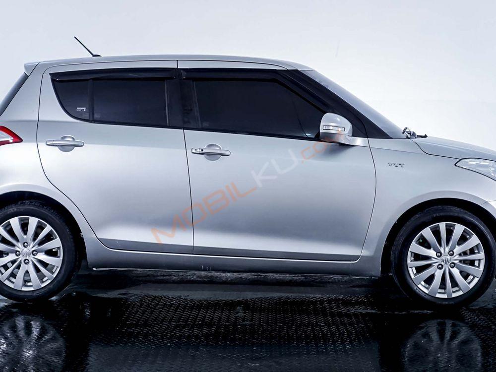 Mobil Suzuki Swift 2014
