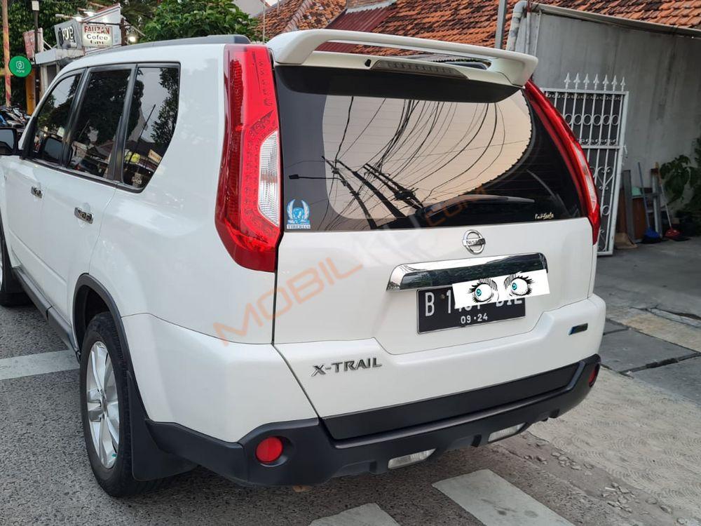 Mobil Nissan X-Trail 2014
