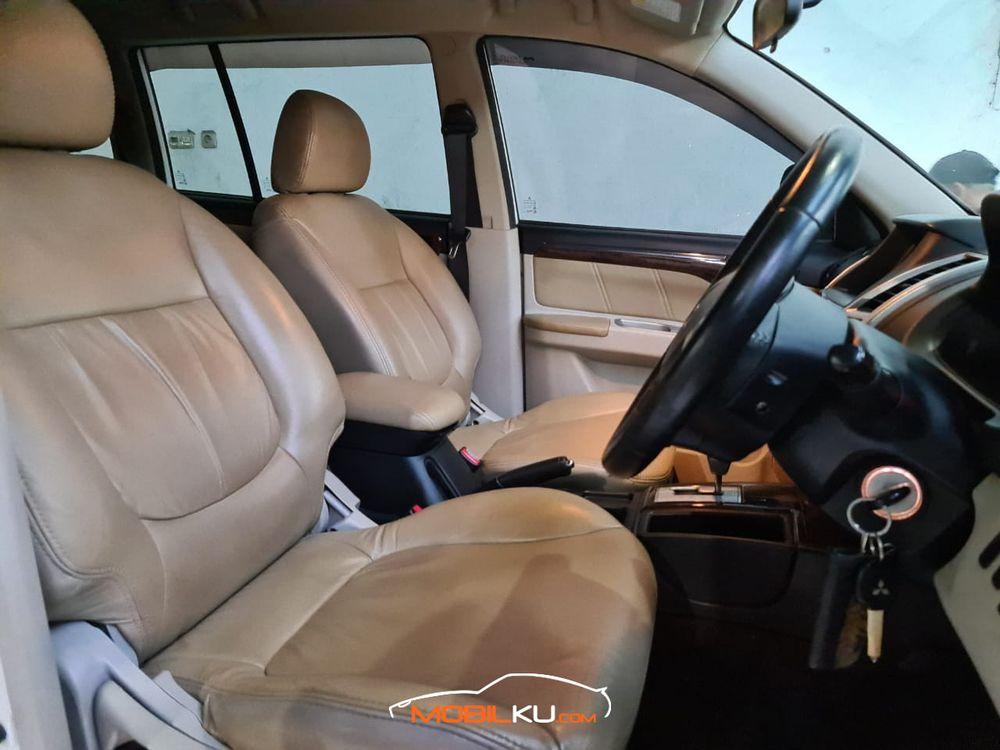 Mobil Mitsubishi Pajero Sport 2012