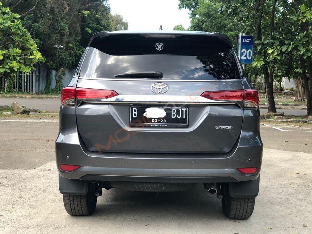 Mobil Toyota Fortuner 2017
