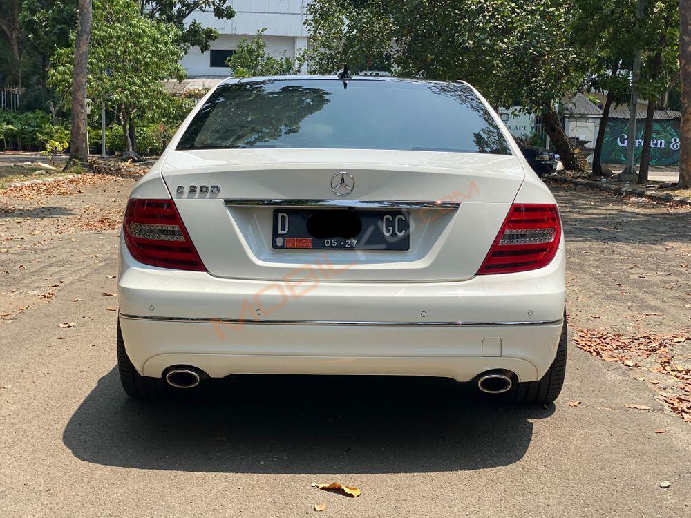 Mobil Mercedes-Benz C-Class 2013