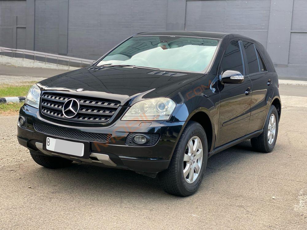 Mobil Mercedes-Benz ML 2006