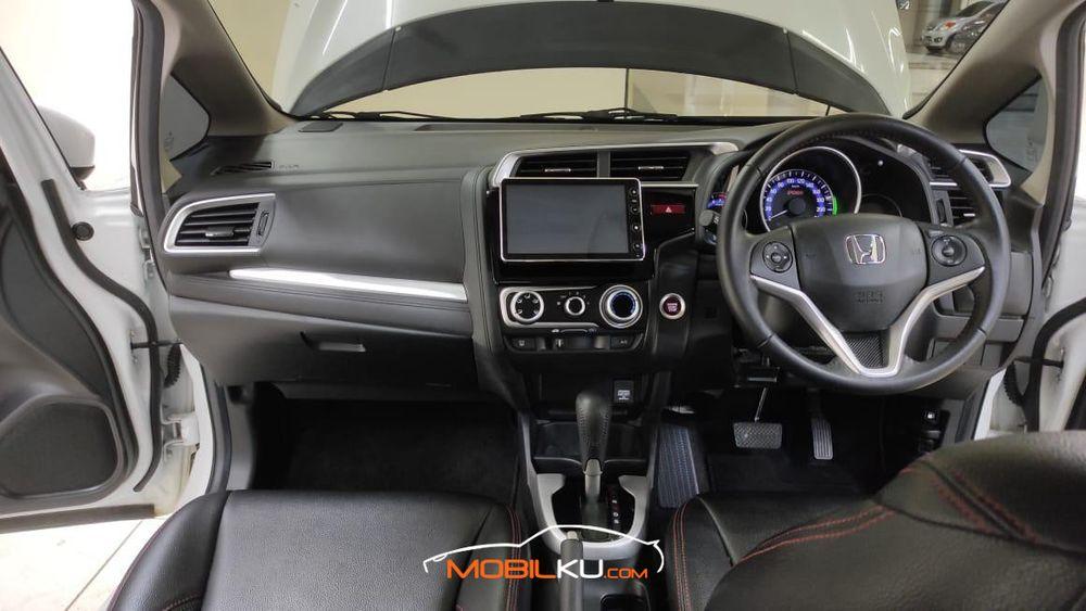 Mobil Honda Jazz 2017