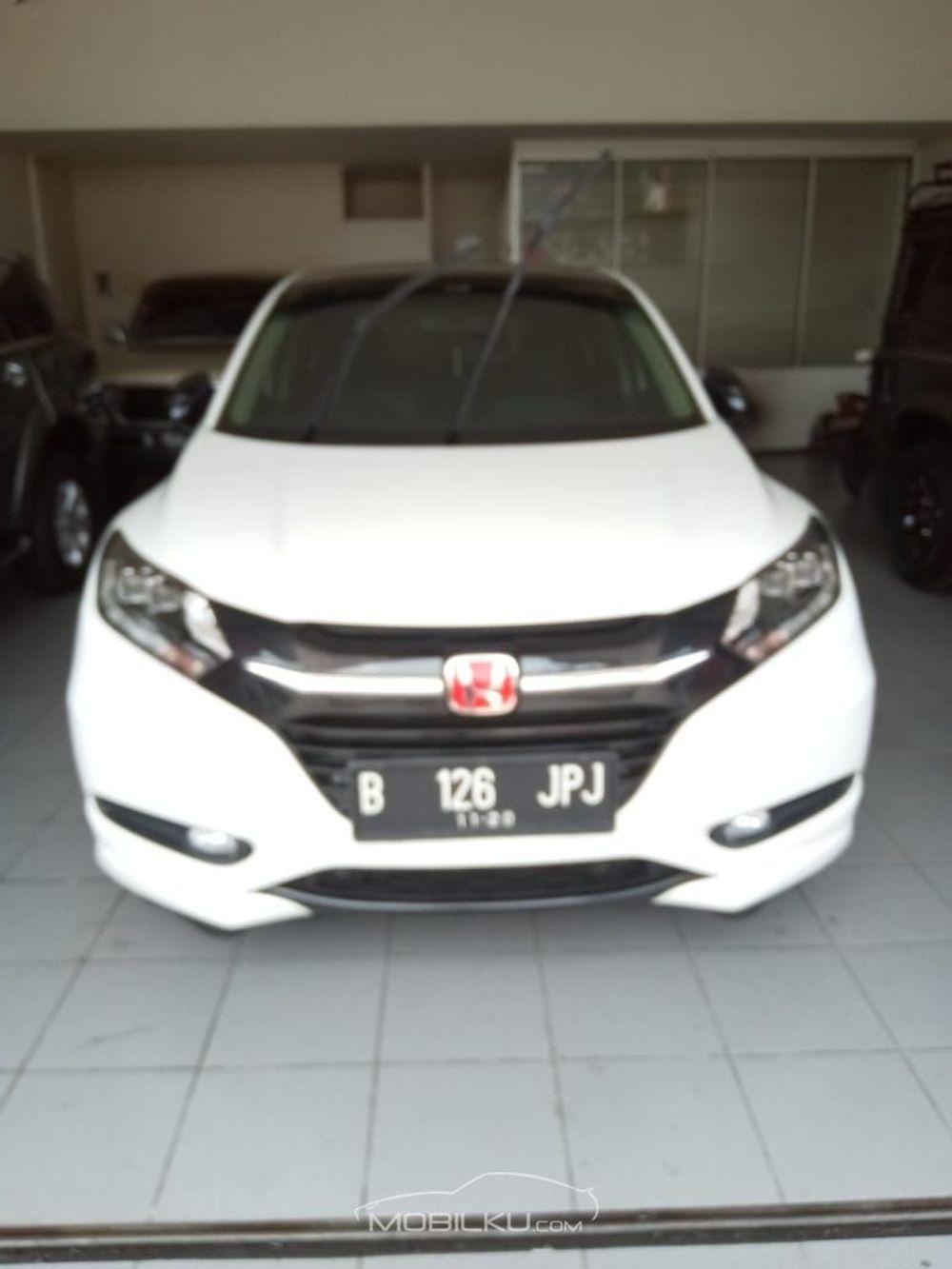 Mobil Honda HR-V 2015