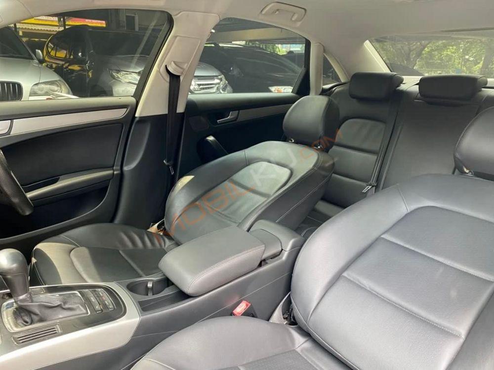Mobil Audi A4 2010