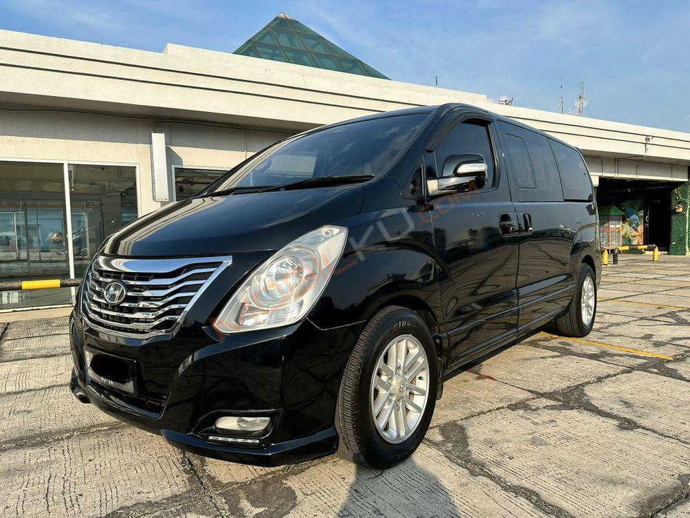 Mobil Hyundai H-1 2013