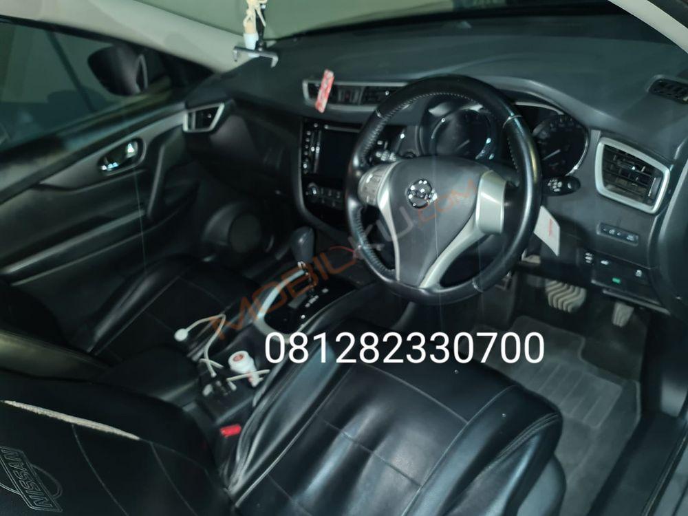 Mobil Nissan X-Trail 2017