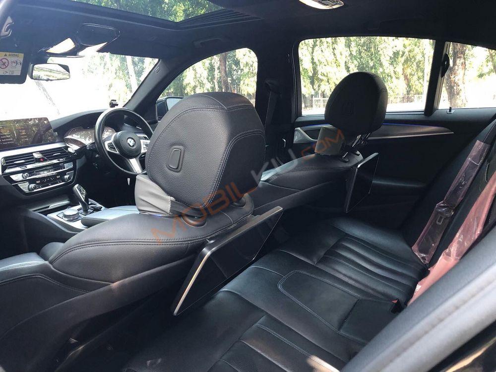 Mobil BMW 5 Series 2020