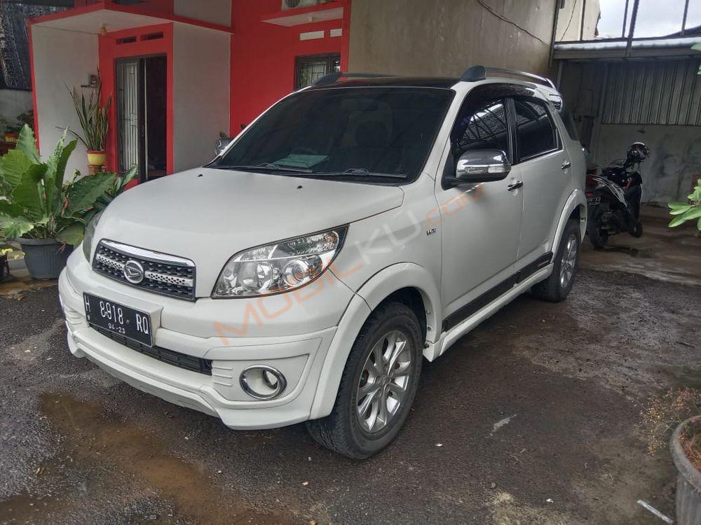 Mobil Daihatsu Terios 2014