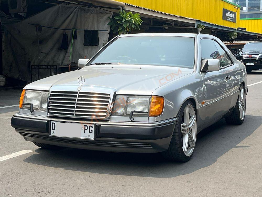 Mobil Mercedes-Benz C-Class 1995