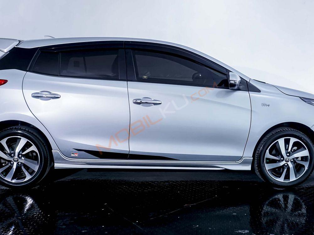 Mobil Toyota Yaris 2021