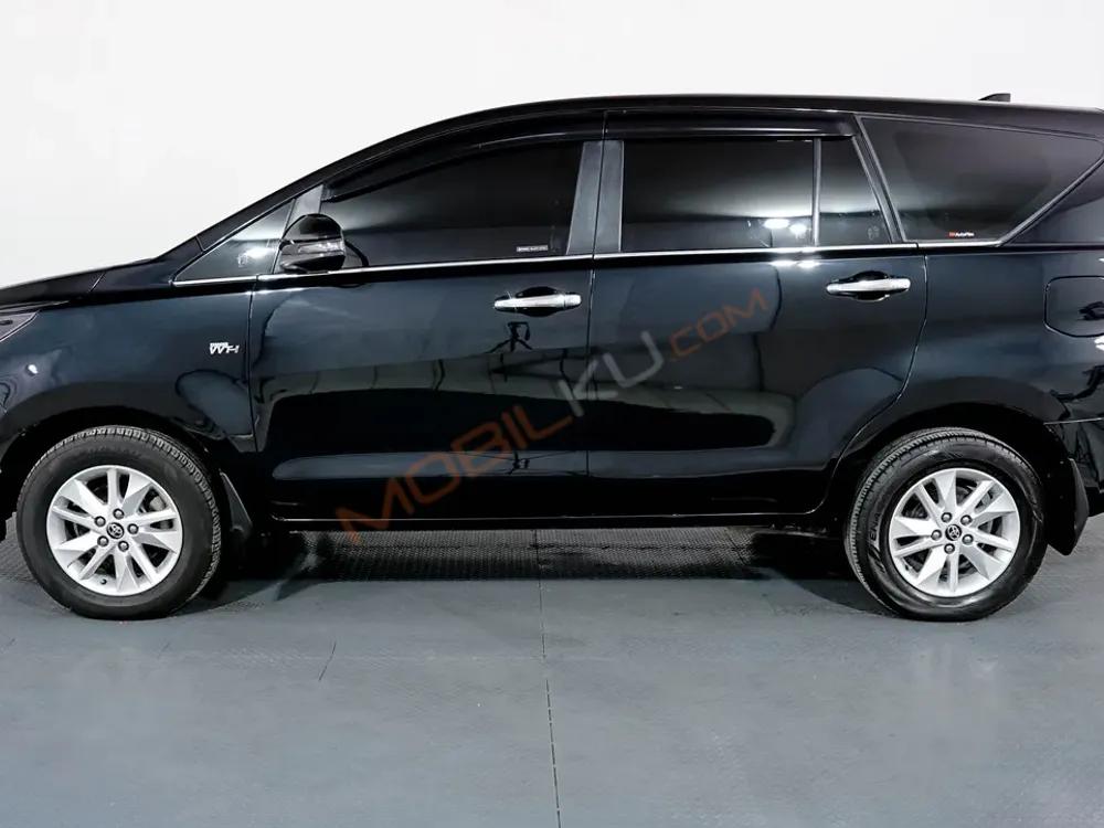 Mobil Toyota Kijang Innova 2019
