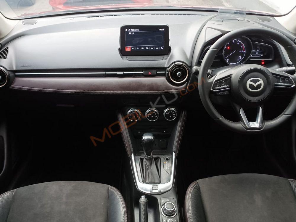 Mobil Mazda 2 Hatchback 2017