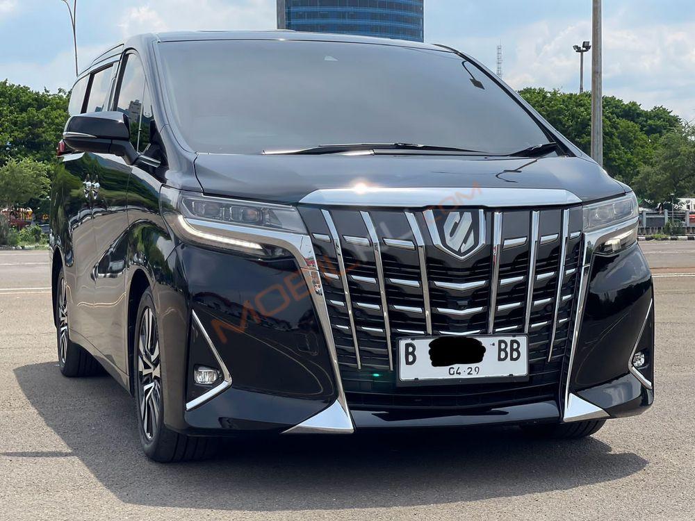 Mobil Toyota Alphard 2020