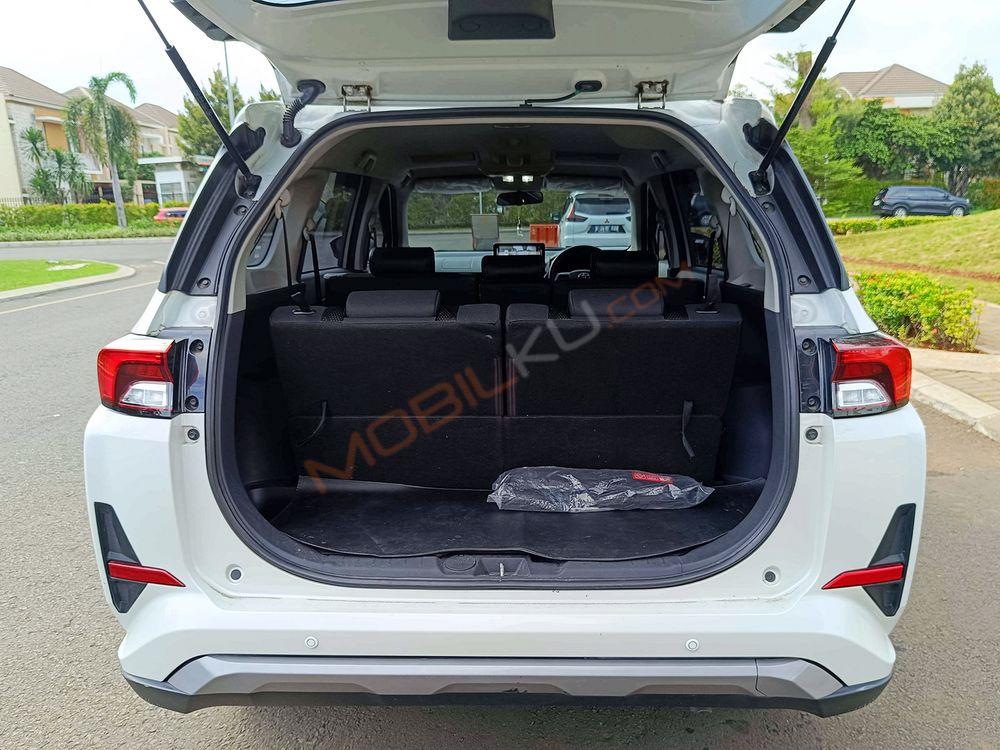 Mobil Toyota Avanza 2023