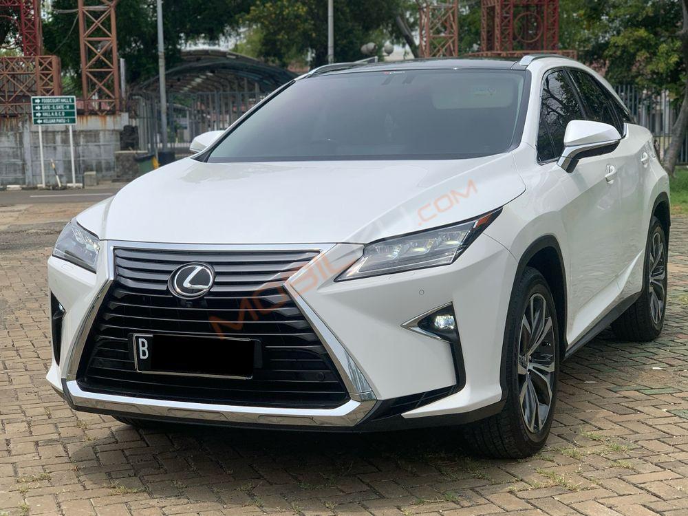 Mobil Lexus RX 2016