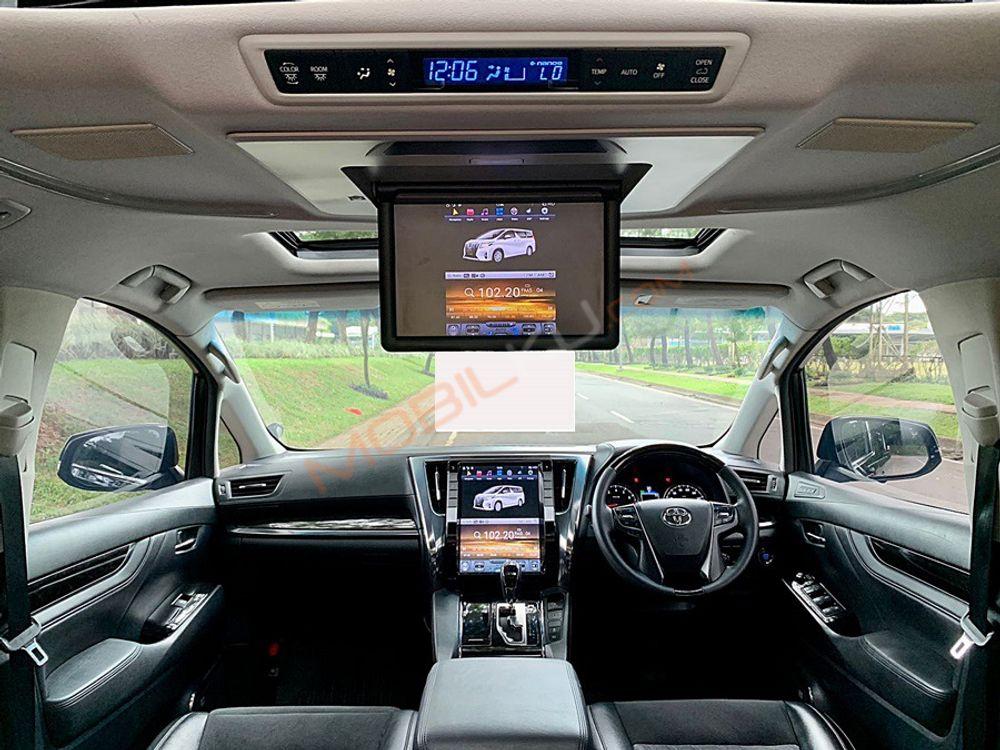 Mobil Toyota Alphard 2015