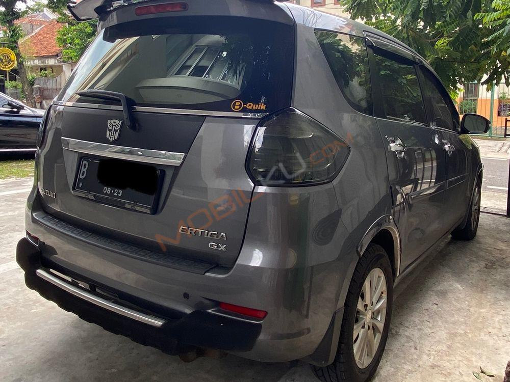 Mobil Suzuki Ertiga 2013