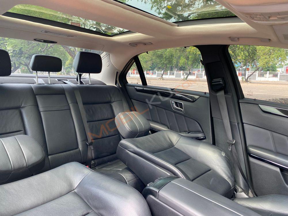 Mobil Mercedes-Benz E-Class 2011