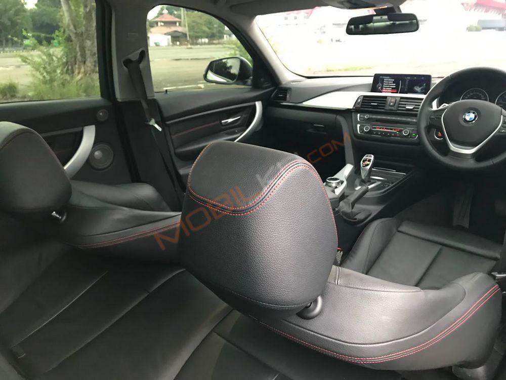 Mobil BMW 3 Series 2014