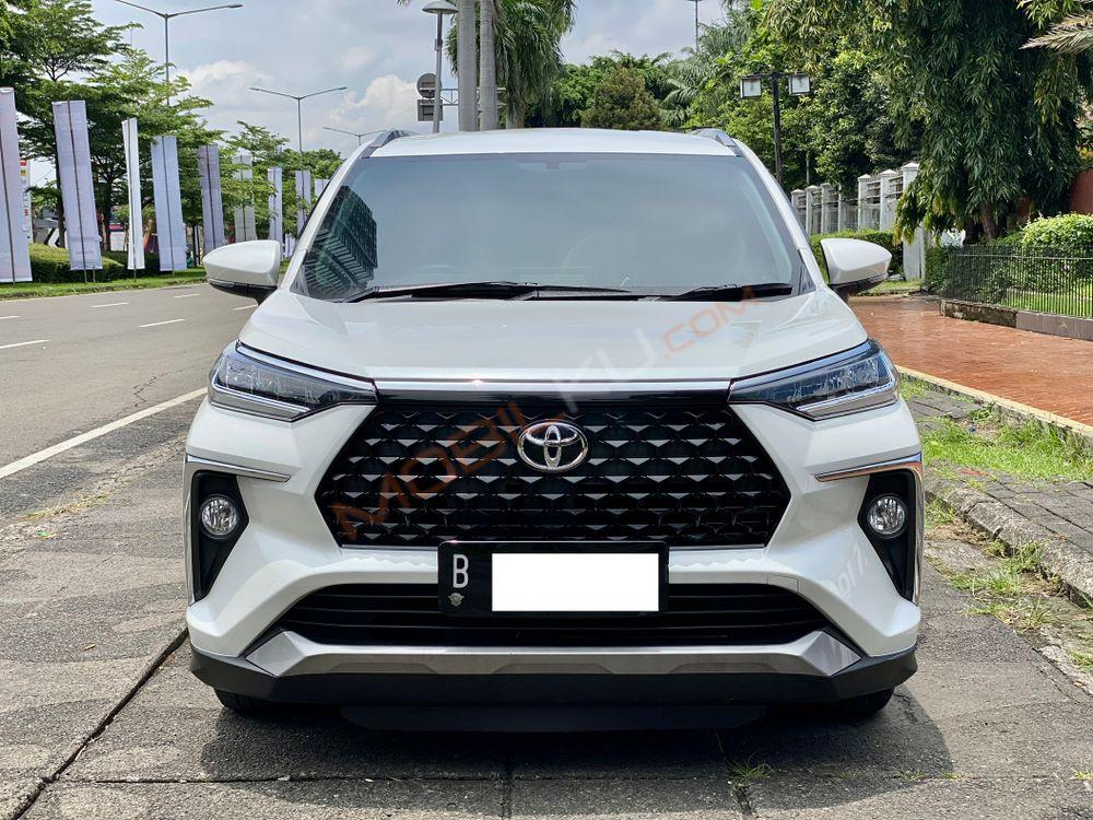 Mobil Toyota Veloz 2022