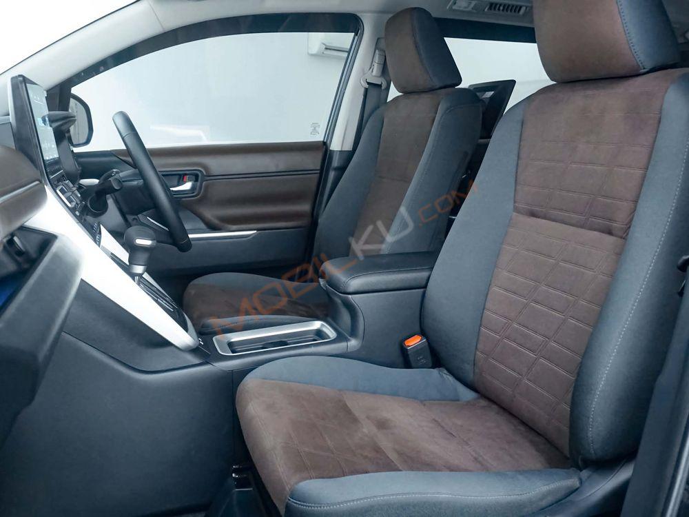 Mobil Toyota Kijang Innova 2023