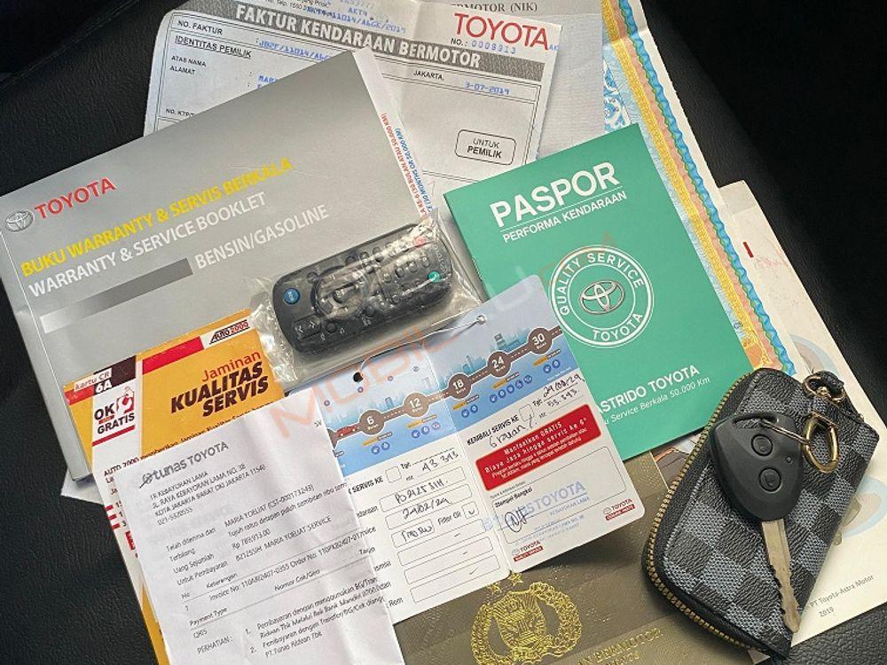 Mobil Toyota Calya 2019