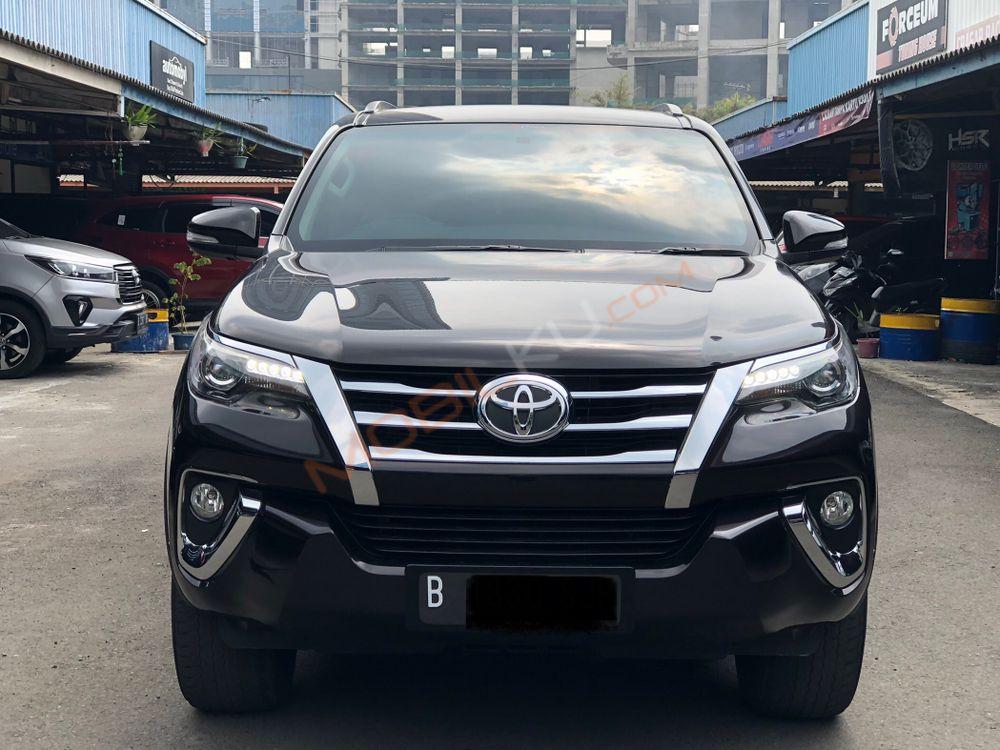 Mobil Toyota Fortuner 2016