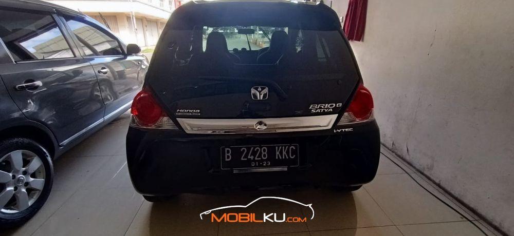 Mobil Honda Brio 2017