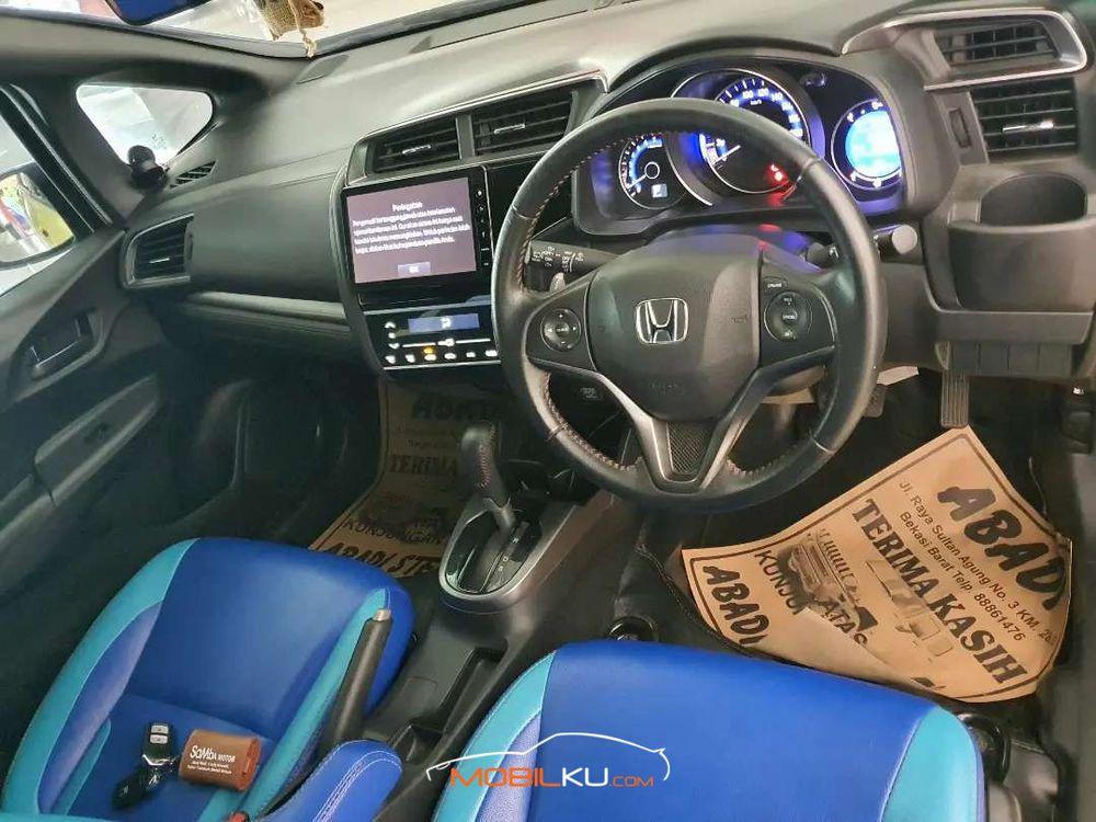 Mobil Honda Jazz 2017