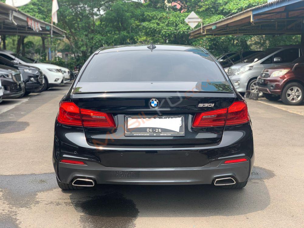 Mobil BMW 5 Series 2020