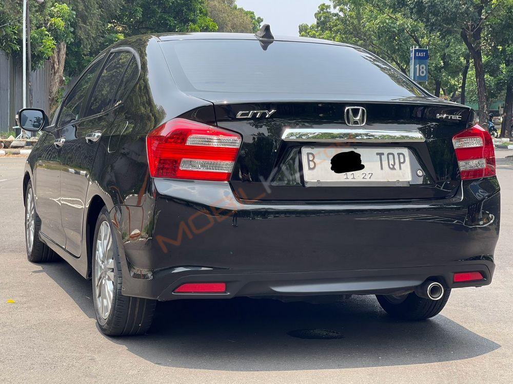 Mobil Honda City Sedan 2012