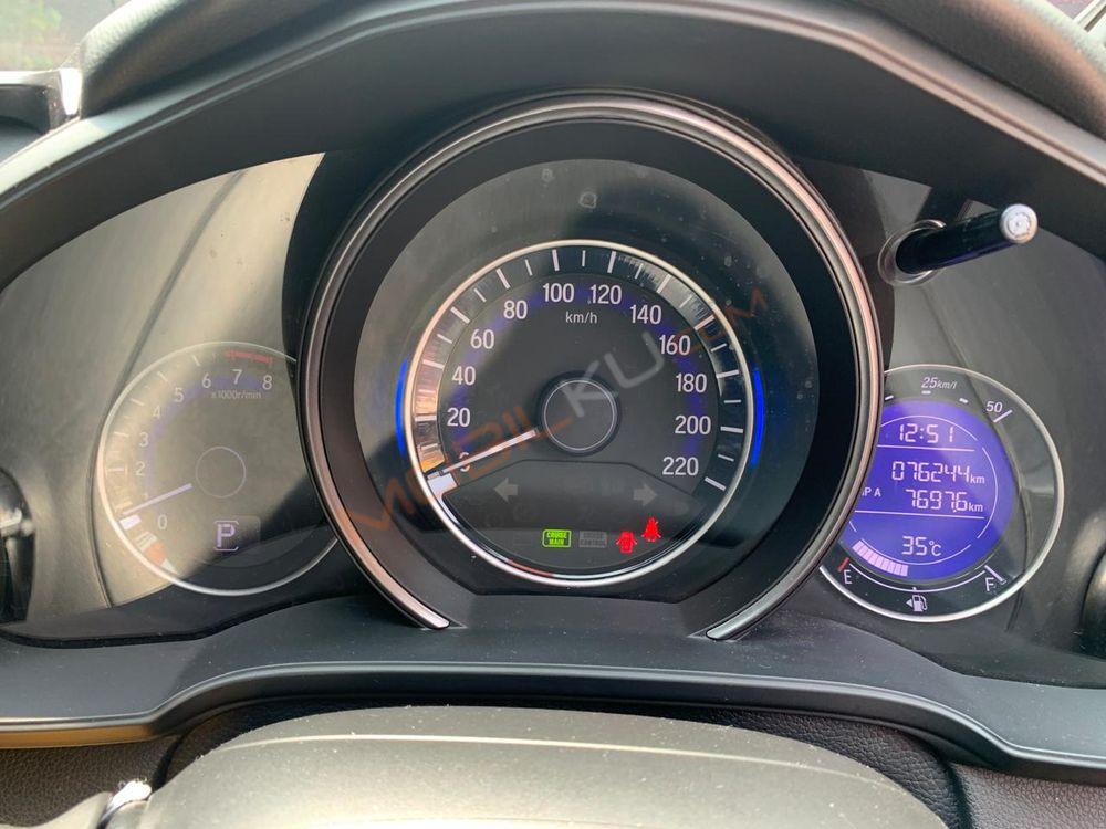 Mobil Honda Jazz 2018