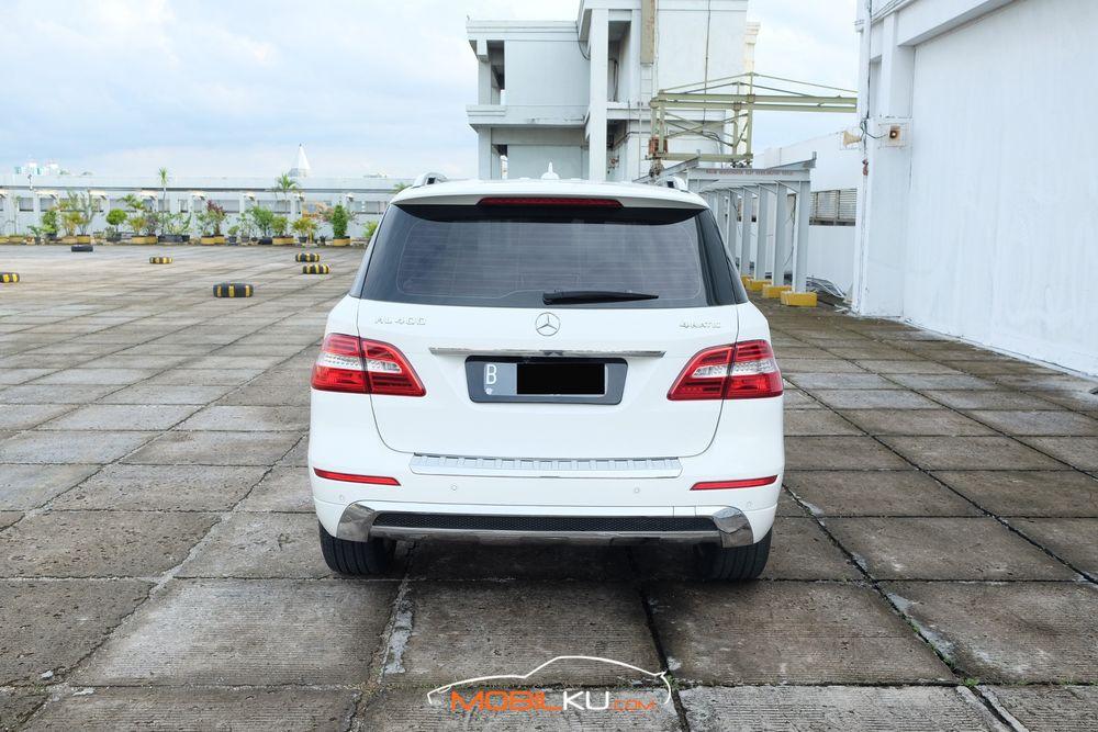 Mobil Mercedes-Benz ML 2015