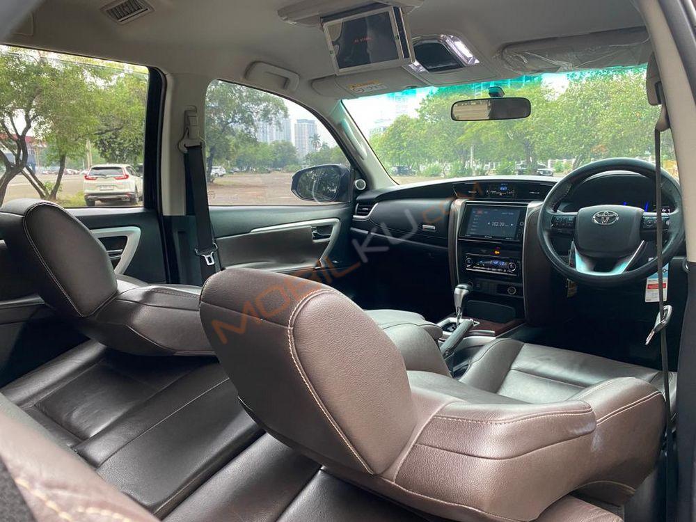 Mobil Toyota Fortuner 2016