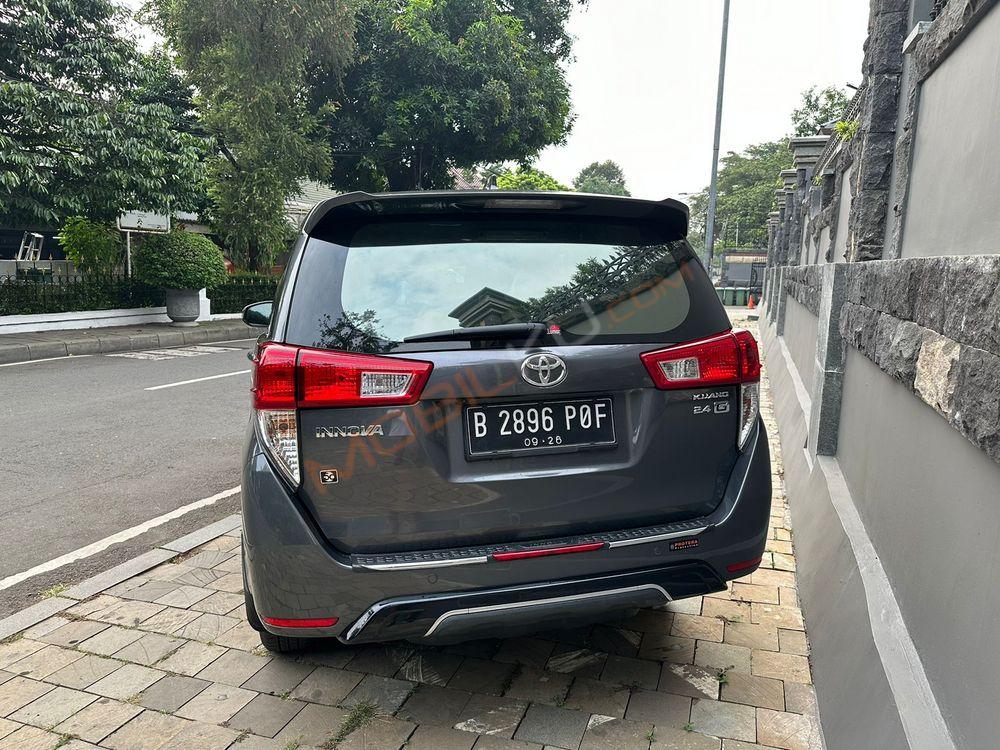 Mobil Toyota Kijang Innova 2021