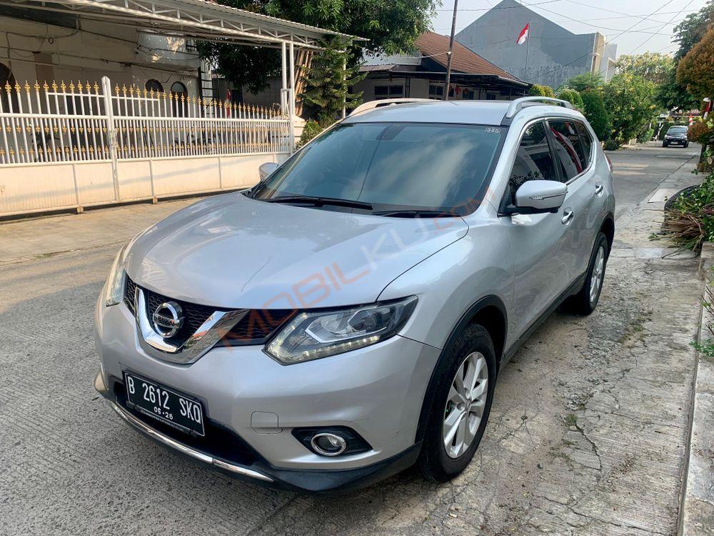 Mobil Nissan X-Trail 2016