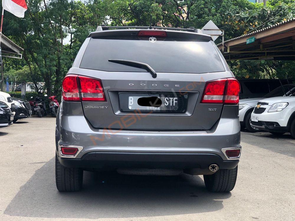 Mobil Dodge Journey 2013
