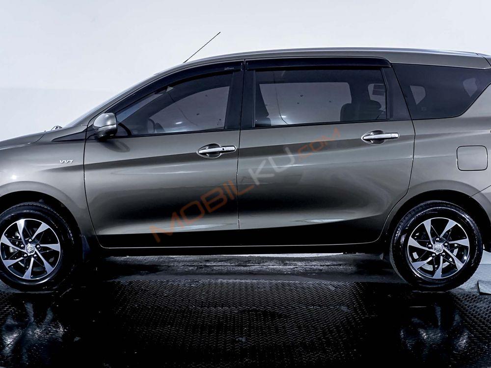 Mobil Suzuki Ertiga 2021