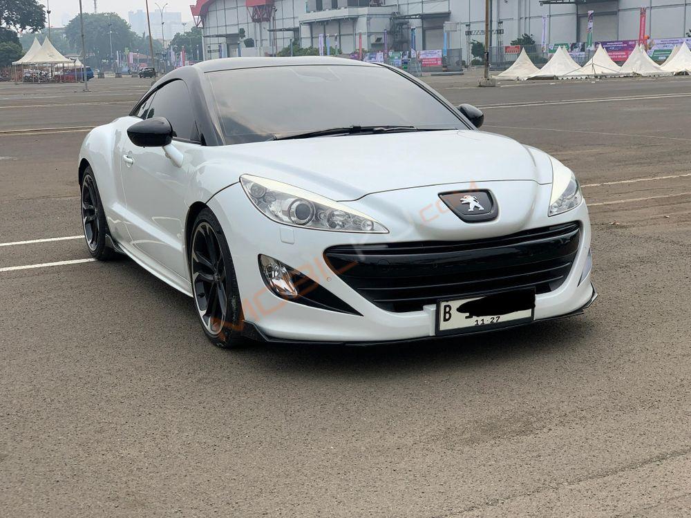 Mobil Peugeot RCZ 2012