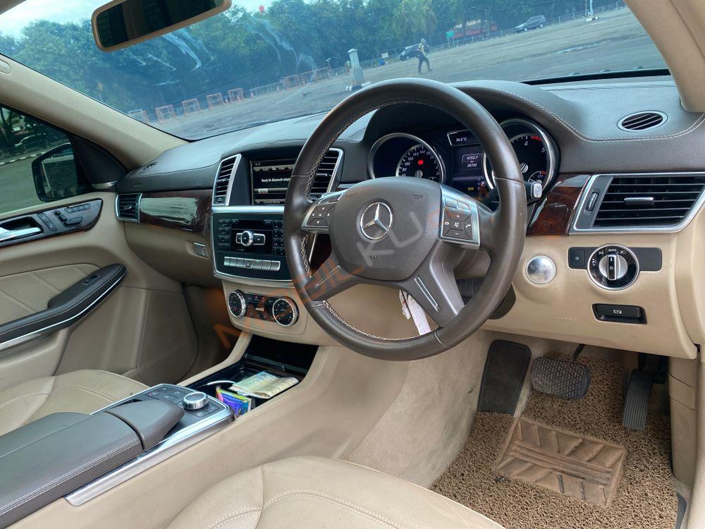 Mobil Mercedes-Benz GL 2013
