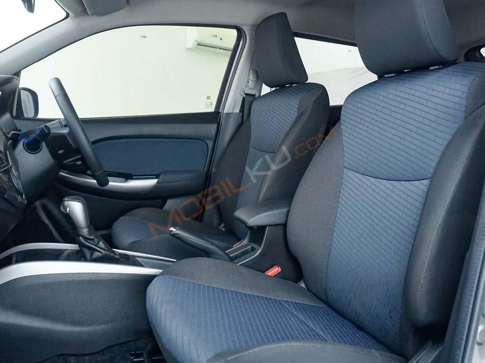 Mobil Suzuki Baleno 2021