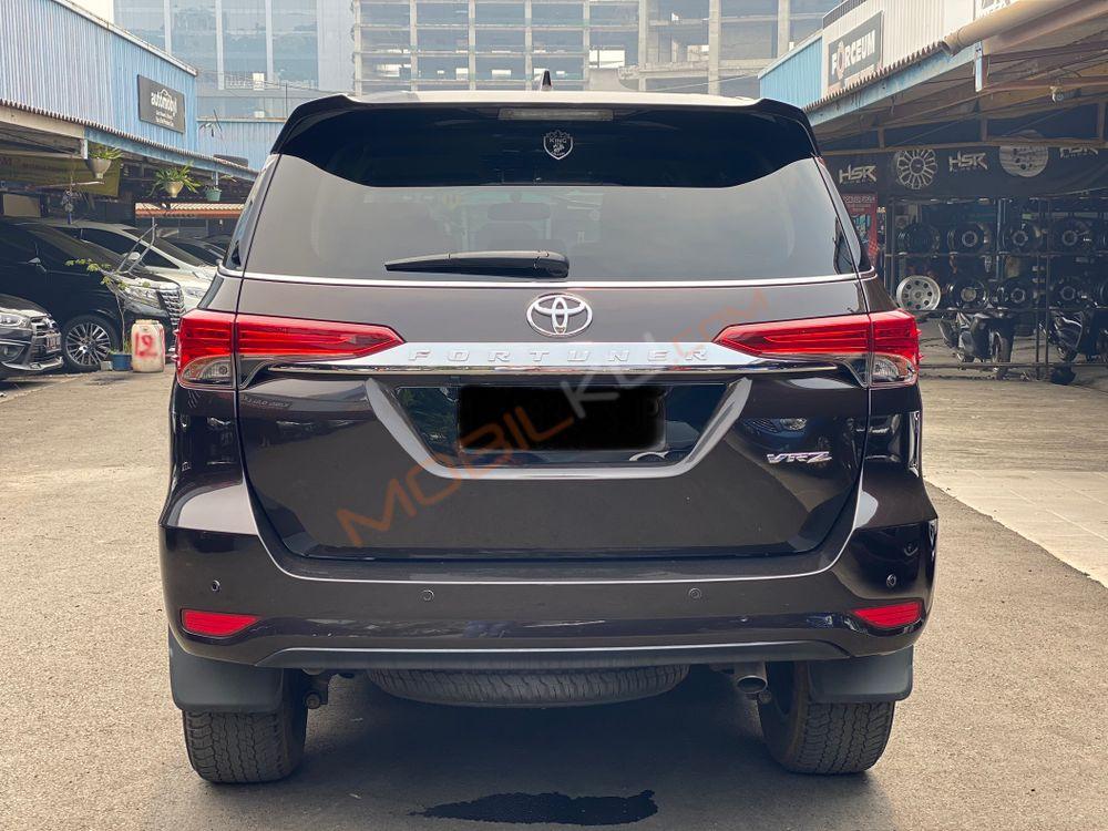 Mobil Toyota Fortuner 2016