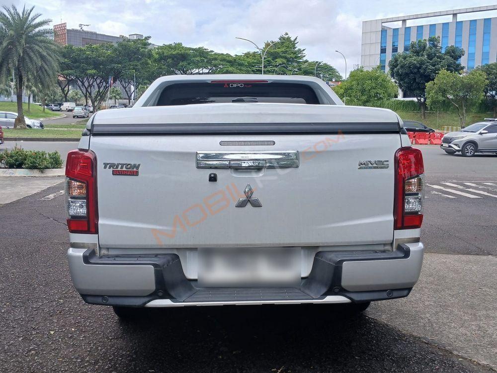 Mobil Mitsubishi Triton 2019