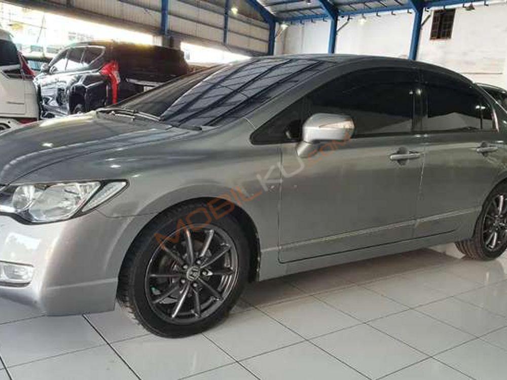 Mobil Honda Civic Sedan 2006