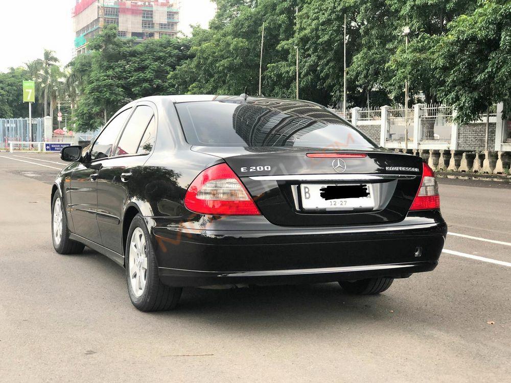 Mobil Mercedes-Benz E-Class 2007