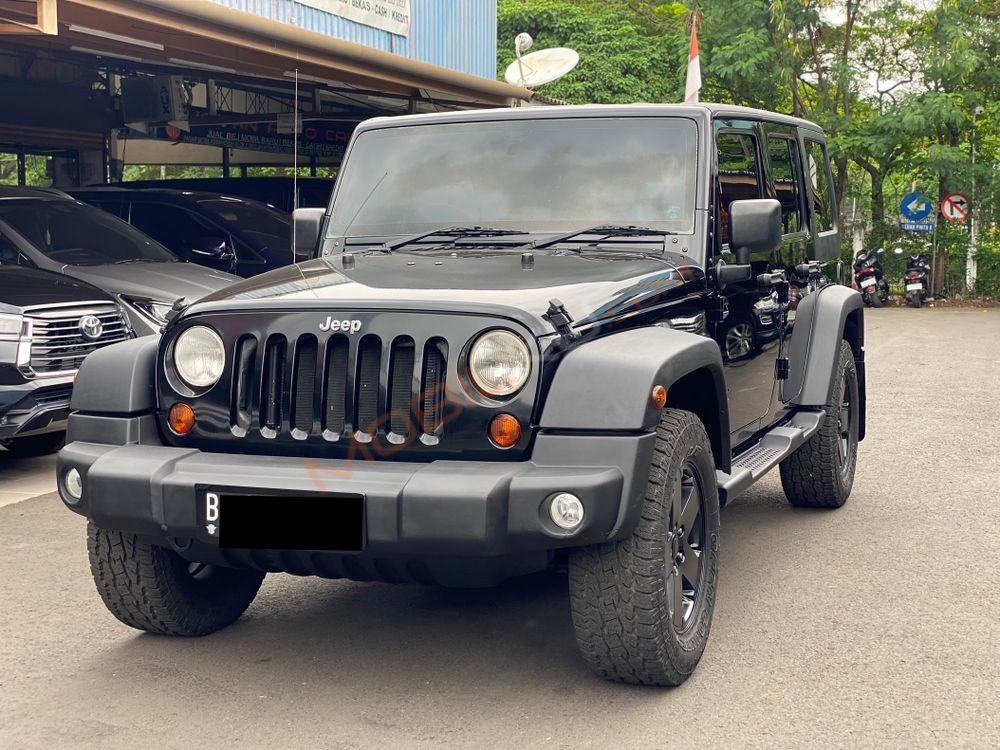 Mobil Jeep Wrangler 2011