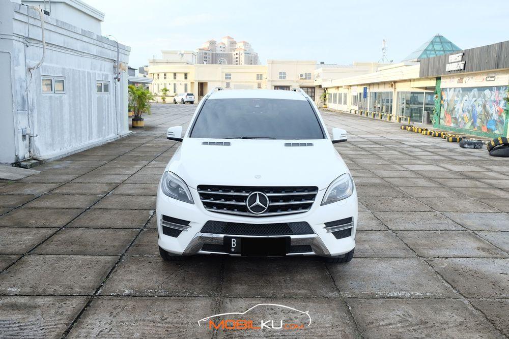 Mobil Mercedes-Benz ML 2015
