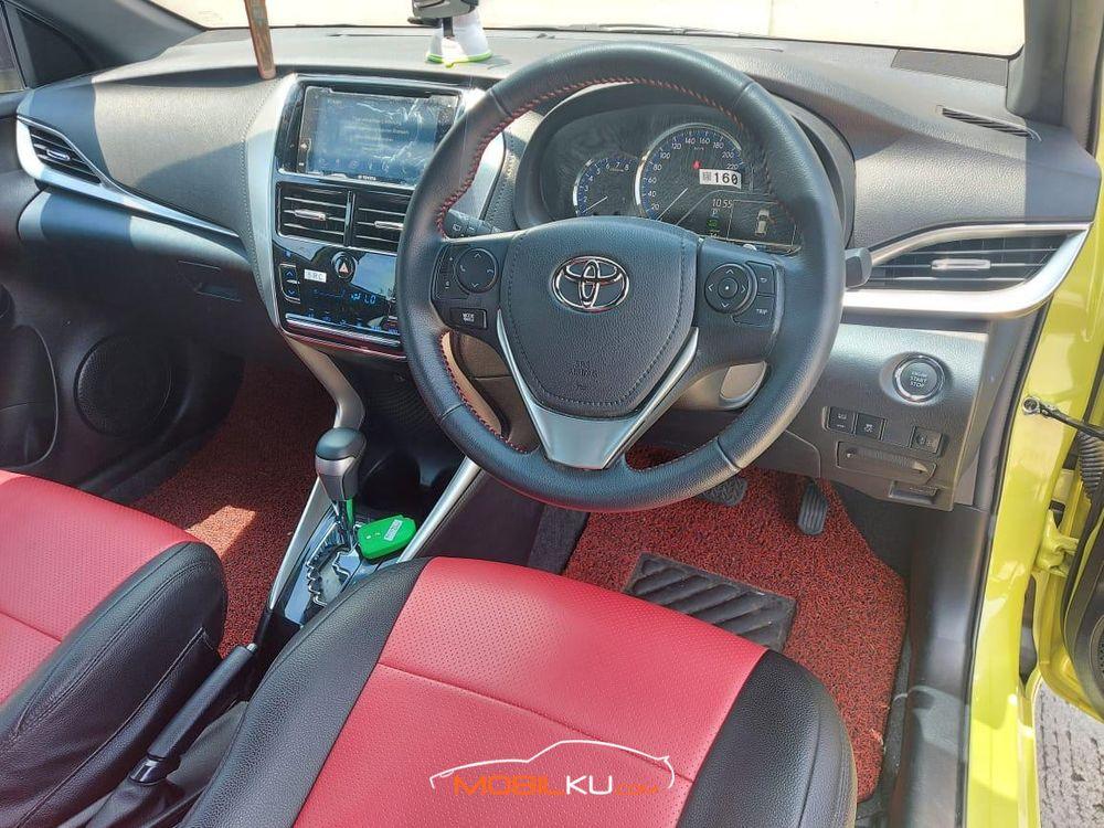 Mobil Toyota Yaris 2019