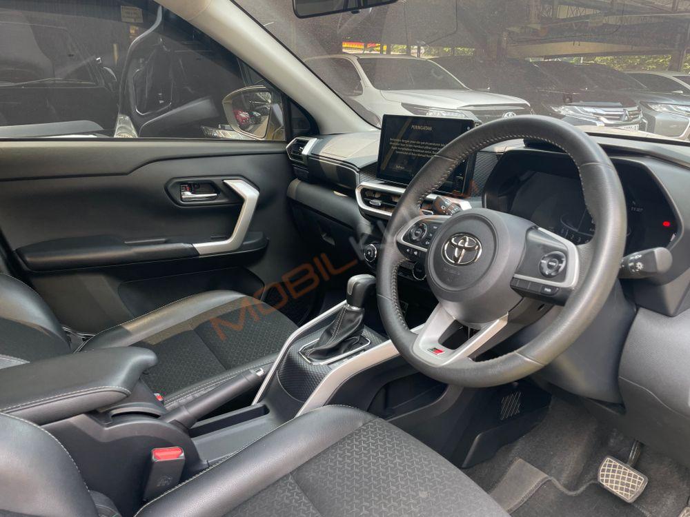 Mobil Toyota Raize 2022